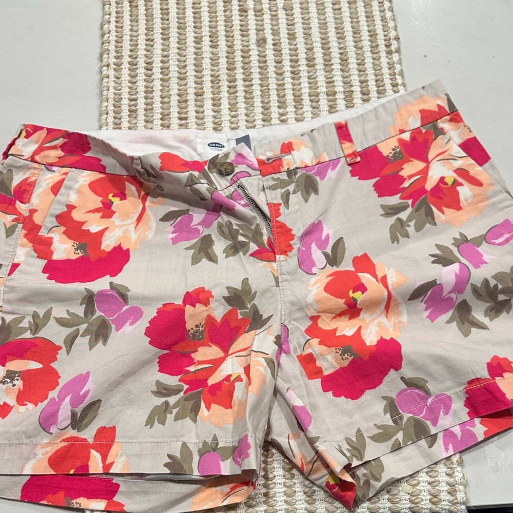 Old Navy Floral Women's Shorts - Red, Pink, Purple